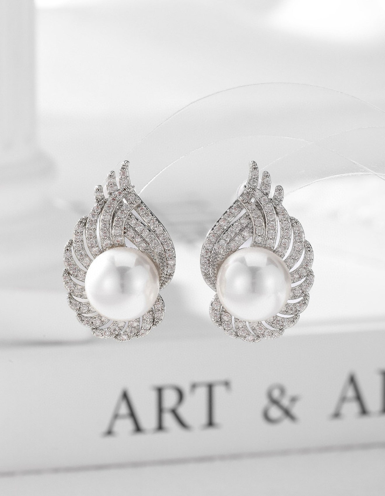 Silver Gleam Pearl Earrings