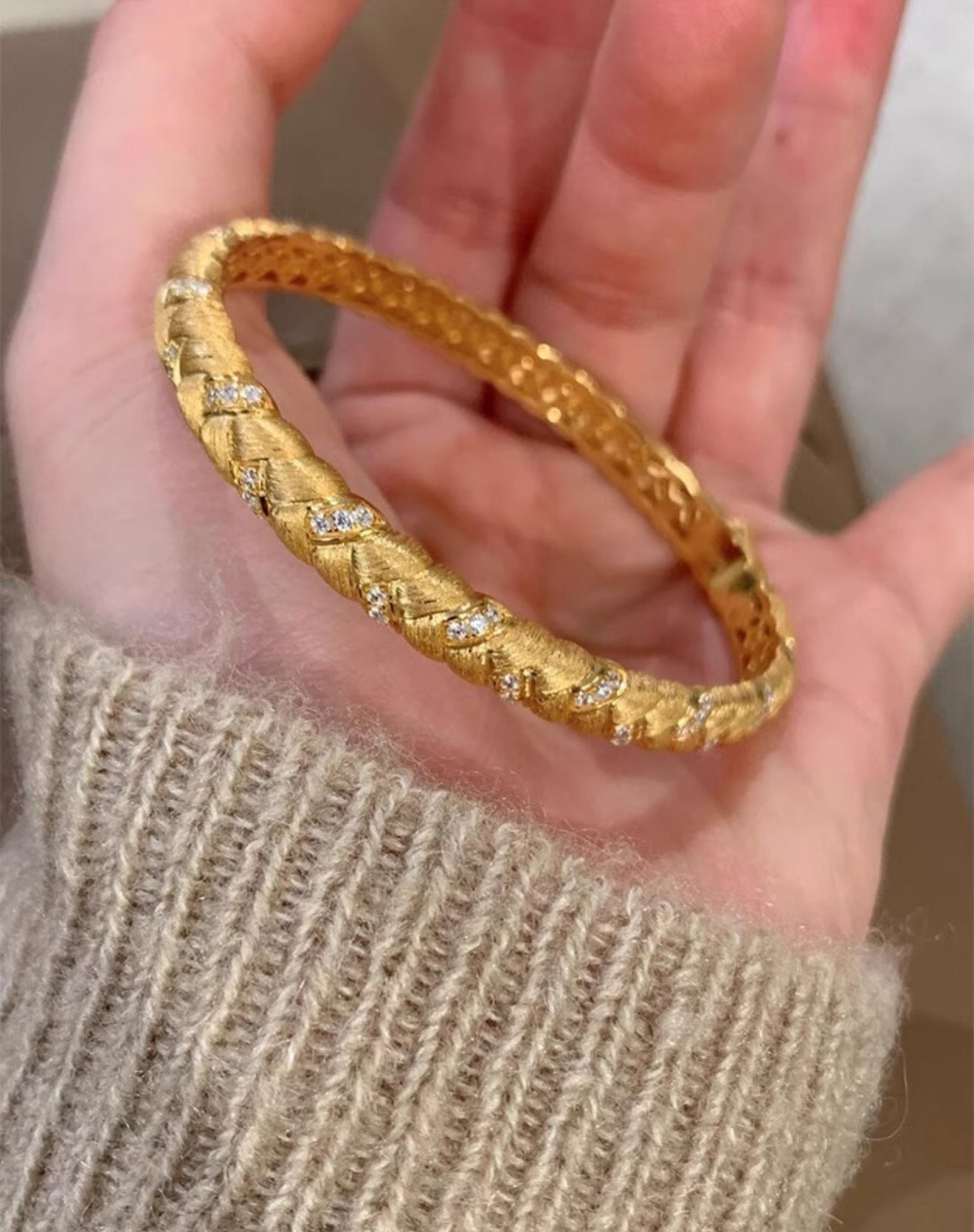 Matt Gold Bling Bangle