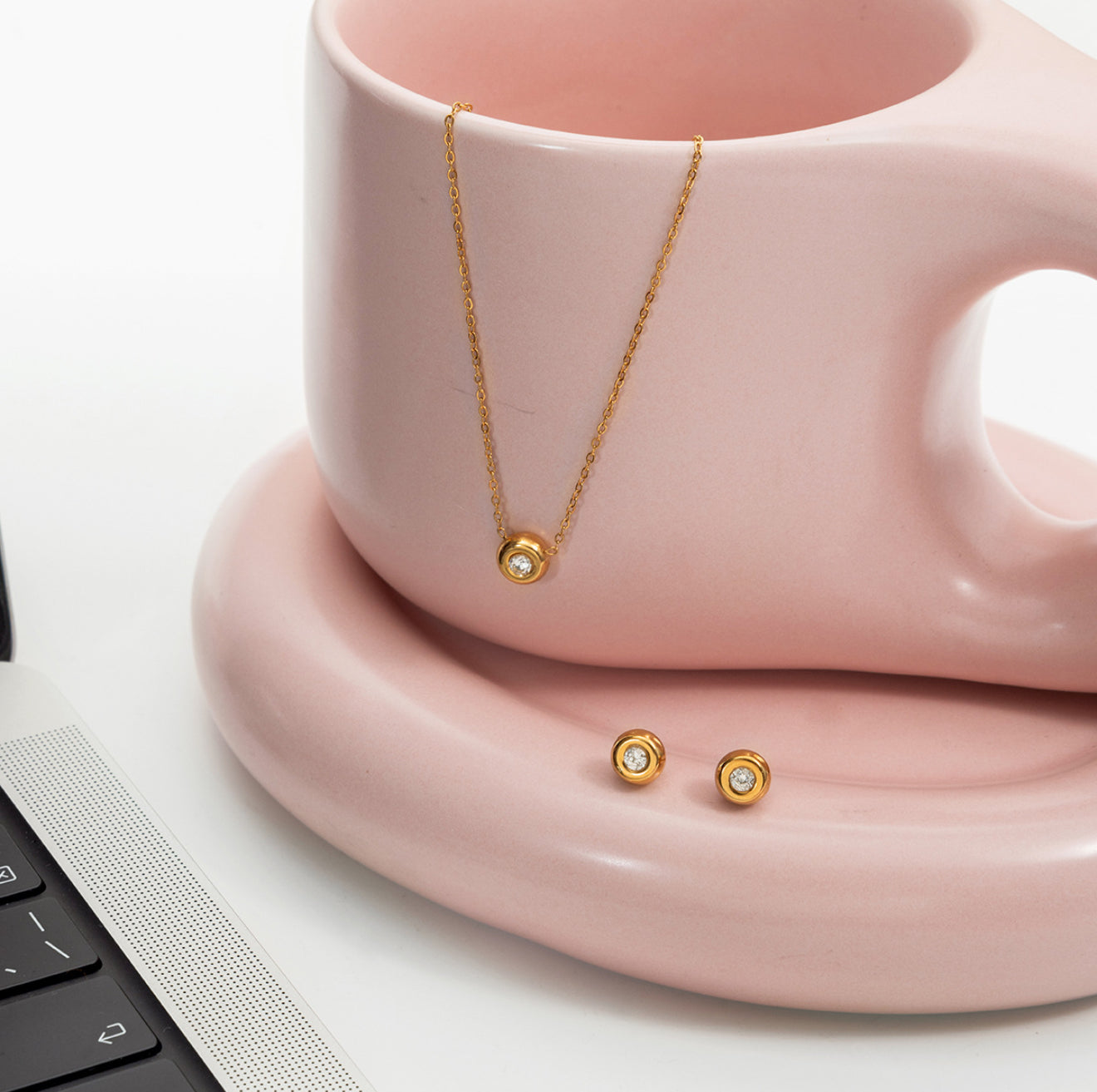 Sparkly Zircon Earrings and Necklace Set