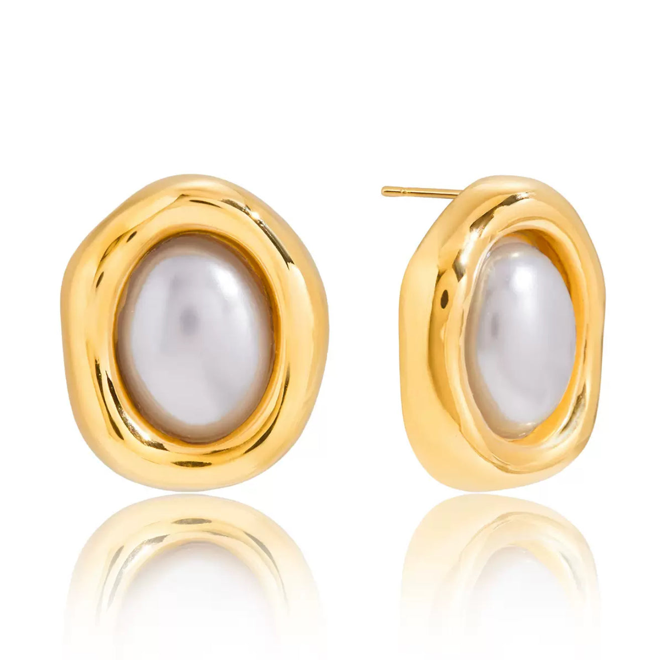 Halo Pearls Studs