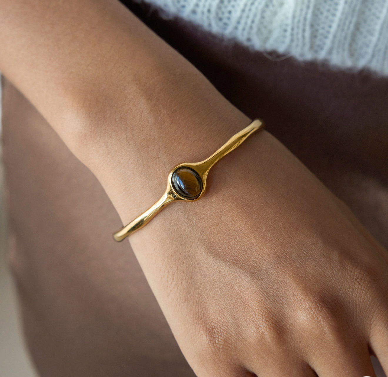 Retro Brown Stone Bangle